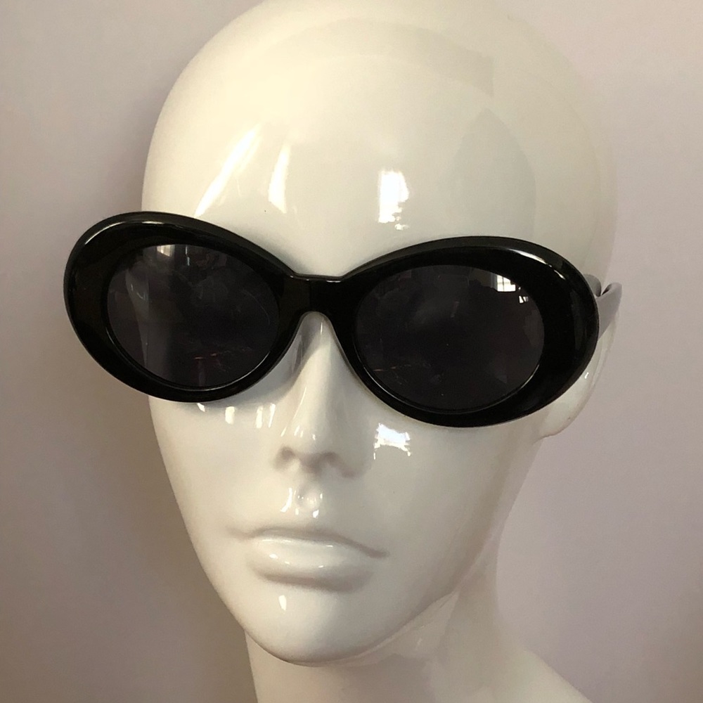 Oval sunglasses 🕶 All eyewear 3 for $30 - Picture 2 of 2